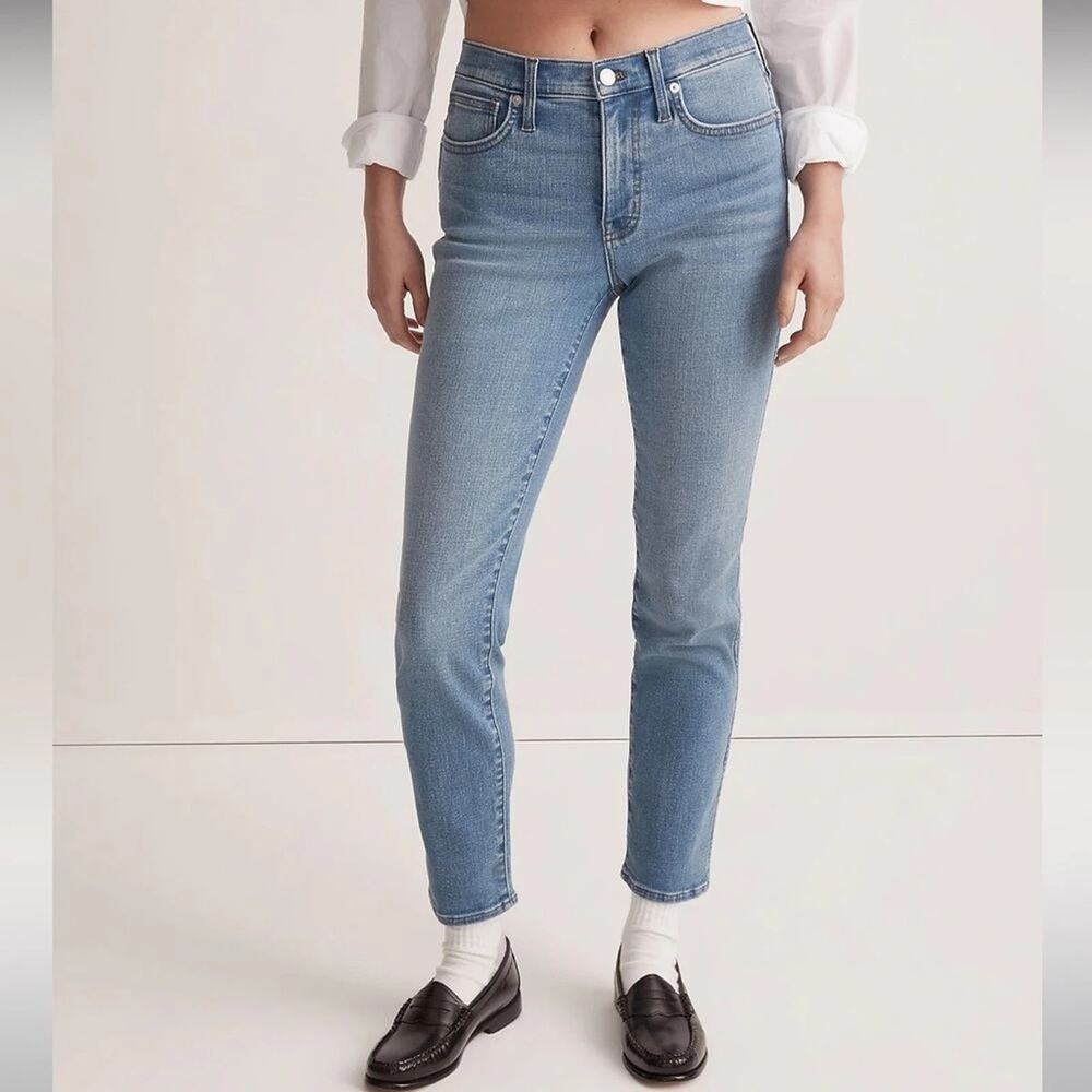 Madewell Mid-Rise Stove Pipe Size 31 Light Wash- Stretch